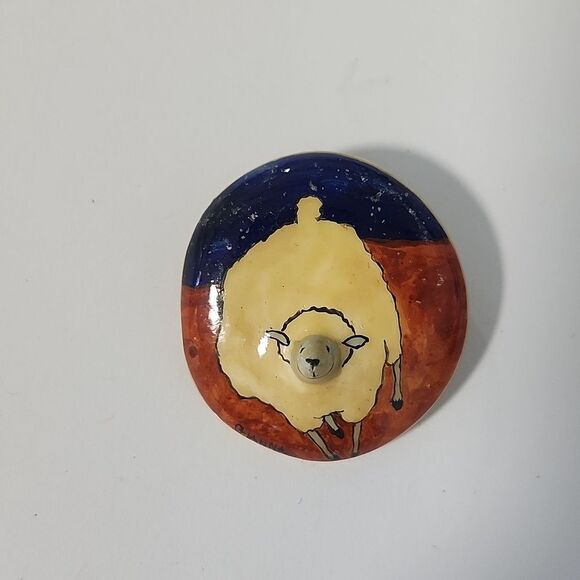 Handcrafted Sheep Brooch - Picture 1 of 5
